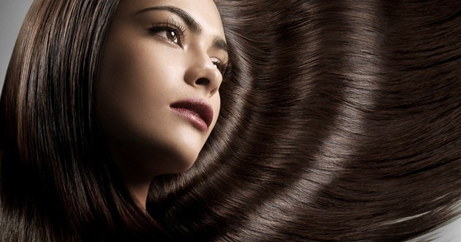 Ricostruzione di capelli con olio di pesca