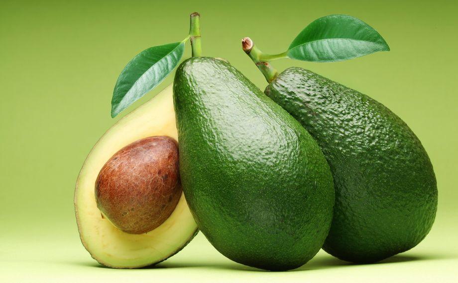 Avocado: proprietà, benefici, uso, rimedi naturali e controindicazioni.Scopri le proprietà benefiche e curative dell'avocado, i benefici per la salute e bellezza, gli usi in cucina o come rimedio naturale, le controindicazioni e gli effetti collaterali.