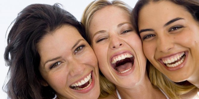 Ridere fa bene alla salute e rinforza la mente. Scopri perché ridere fa bene alla salute e quali sono gli effetti benefici per il nostro organismo e l'importanza per la salute di una buona risata.