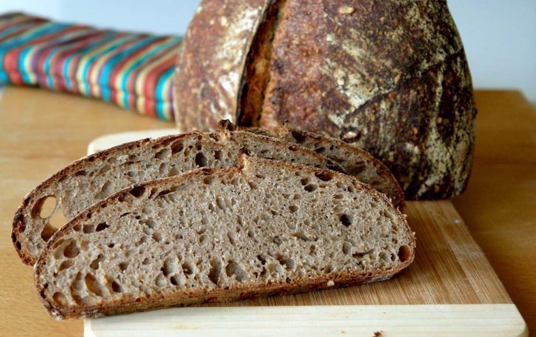Come fare il pane di segale in casa ricetta facile e veloce