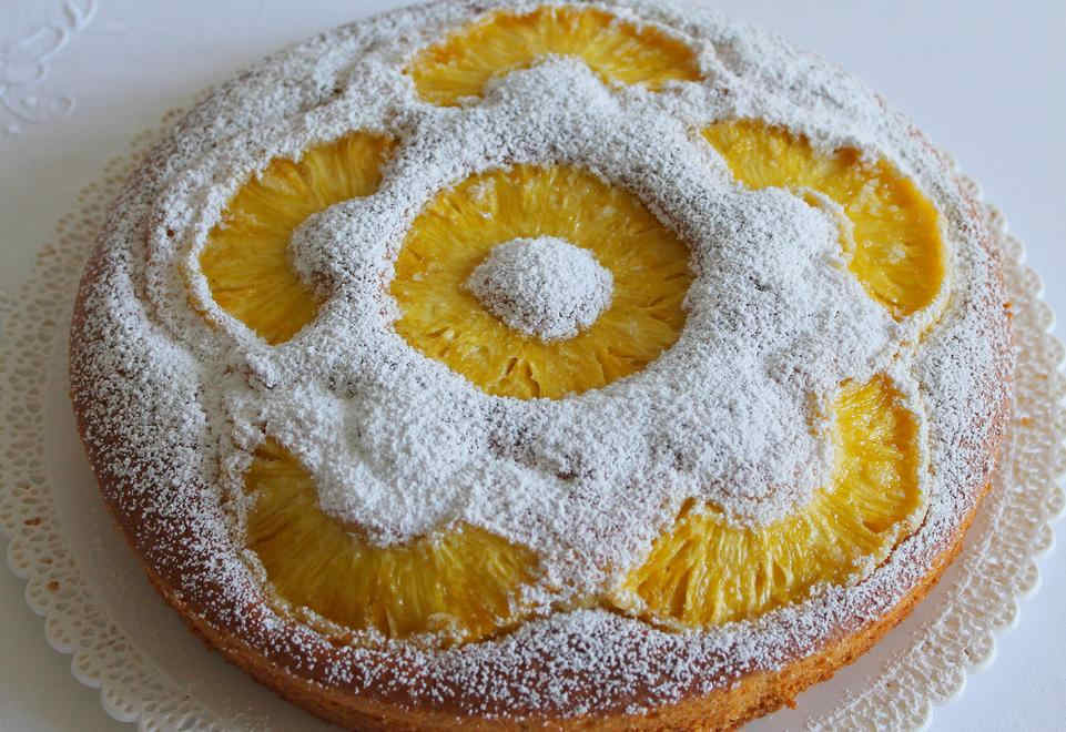 Torta all'ananas e dolci con l'ananas: ricette facili e veloci