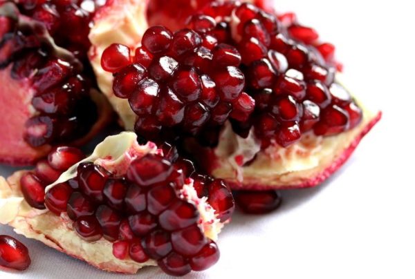 Melograno o Melagrana benefici, valori nutrizionali, usi e controindicazioni