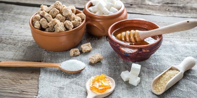 Come sostituire lo zucchero: 8 alternative naturali. E' scientificamente provato che lo zucchero fa male, ma come si fa sostituirlo? Ecco 8 alternative allo zucchero bianco, naturali e senza effetti collaterali.