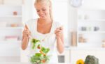 Enzimi digestivi naturali: 12 alimenti per migliorare la digestione