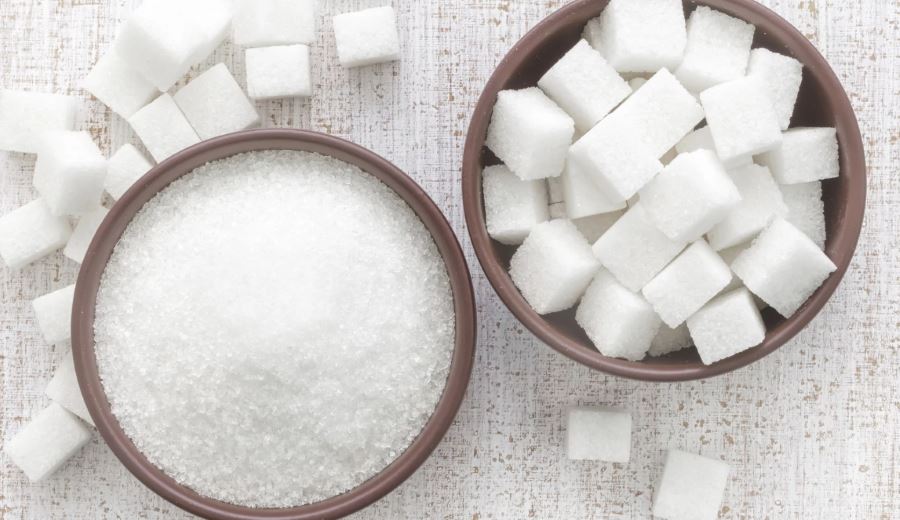 Lo zucchero fa male? Ecco 10 motivi scientificamente provati per limitare il consumo. Scopri perché lo zucchero fa male alla salute e 10 motivi per cui dovreste evitare di consumare lo zucchero o gli alimenti con zuccheri aggiunti.