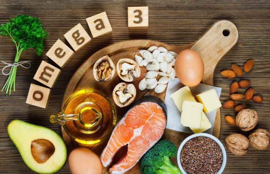 Alimenti ricchi di omega-3, quali sono? Ecco i migliori cibi! E' stato scientificamente provato che gli acidi grassi omega-3 fanno bene alla salute. Ma quali sono i cibi più ricchi di omega-3? In questo articolo trovate una lista con 12 alimenti ricchi di omega-3 che non dovrebbero mancare mai sulla nostra tavola.