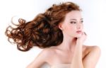 Maschere per capelli crespi fai da te: ricette semplici e veloci
