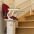 Montascale e altri rimedi: come prevenire gli incidenti domestici