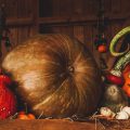 Vellutata di zucca, pancake di zucca e zucca fritta: Tre ricette con la zucca per sfruttarne proprietà nutrizionali e benefici.