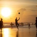 Beach Volley: benefici, calorie consumate, l'alimentazione consigliata, l’abbigliamento più adatto e gli accorgimenti da seguire