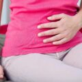 Gonfiore addominale: le cause più comuni